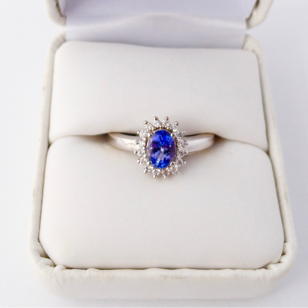 New Tanzanite Rhodium silver ring size 7
